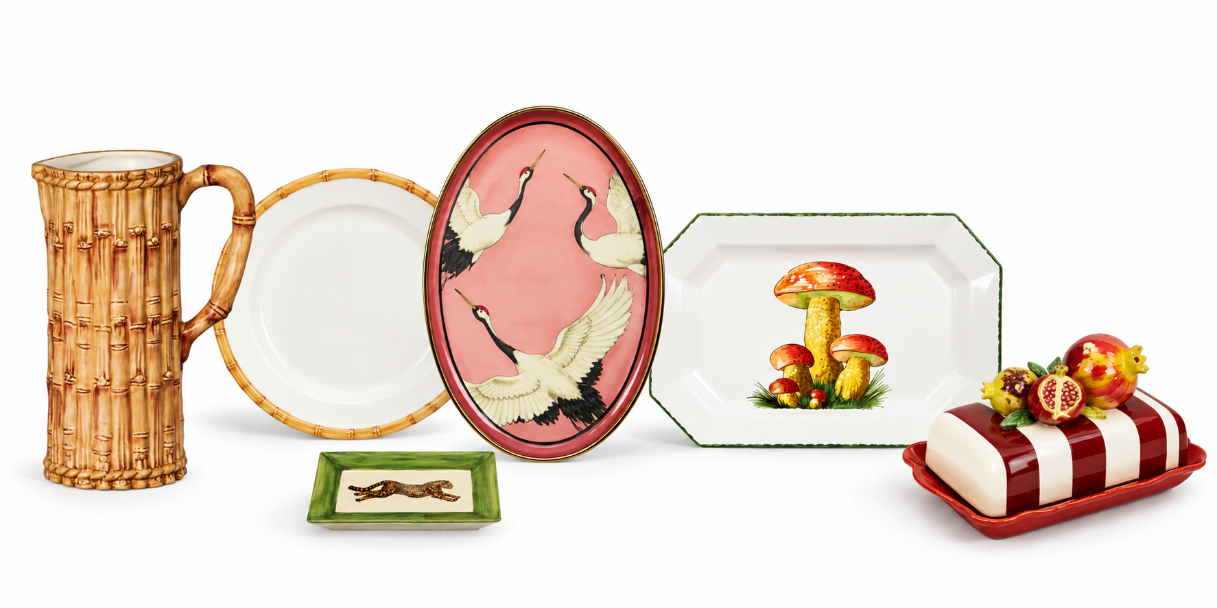 Handbemalte Les Ottomans Keramik, dekorative Eisentabletts und gemusterte Tischwäsche von Table Desires München