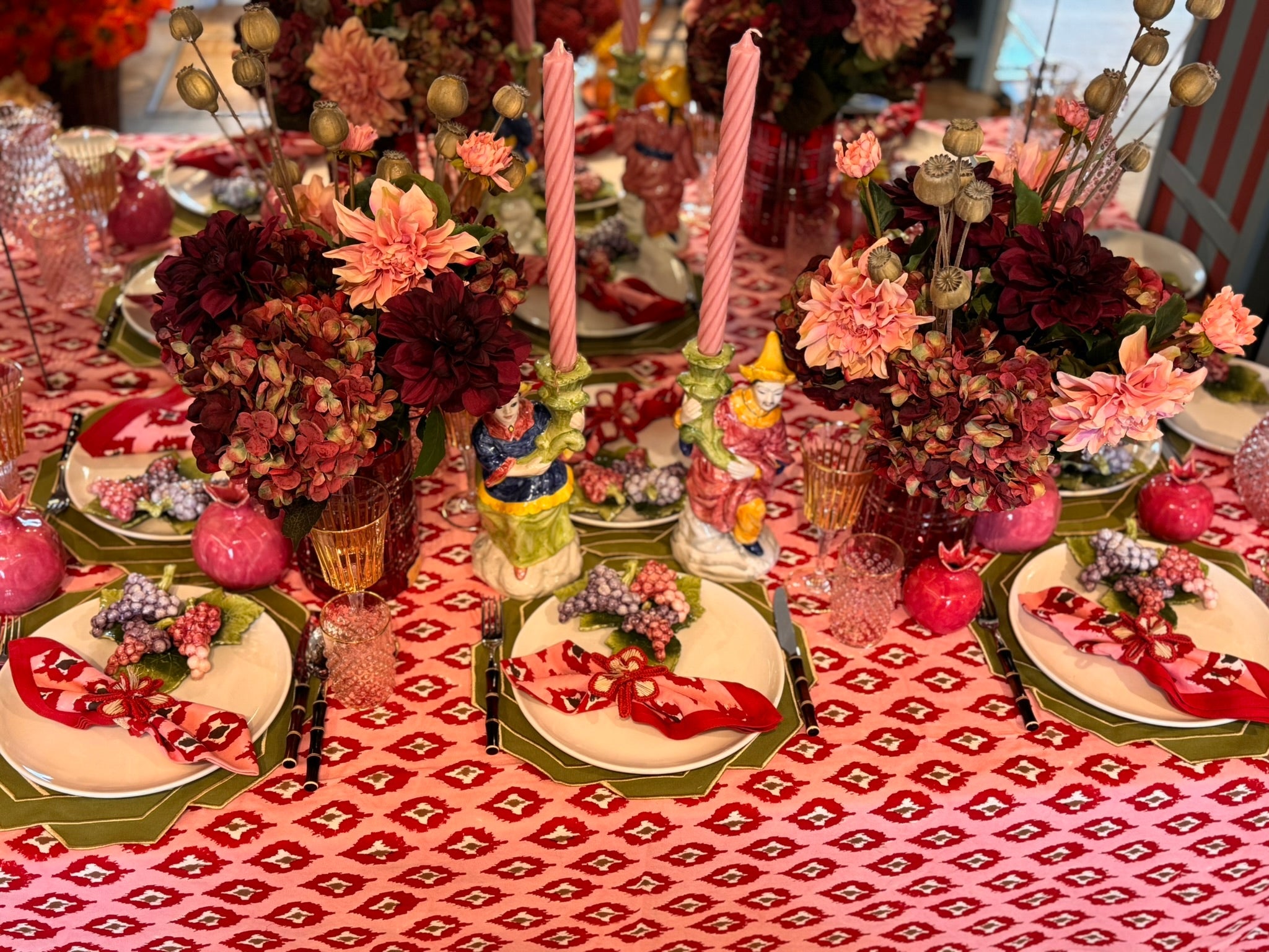 Pink Fall Paradise Table