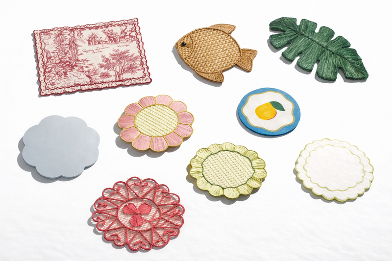 Hochwertiges Leinen-Tischset und exklusives Platzset mit Gedeck auf einer modernen Tafel von Table Desires München