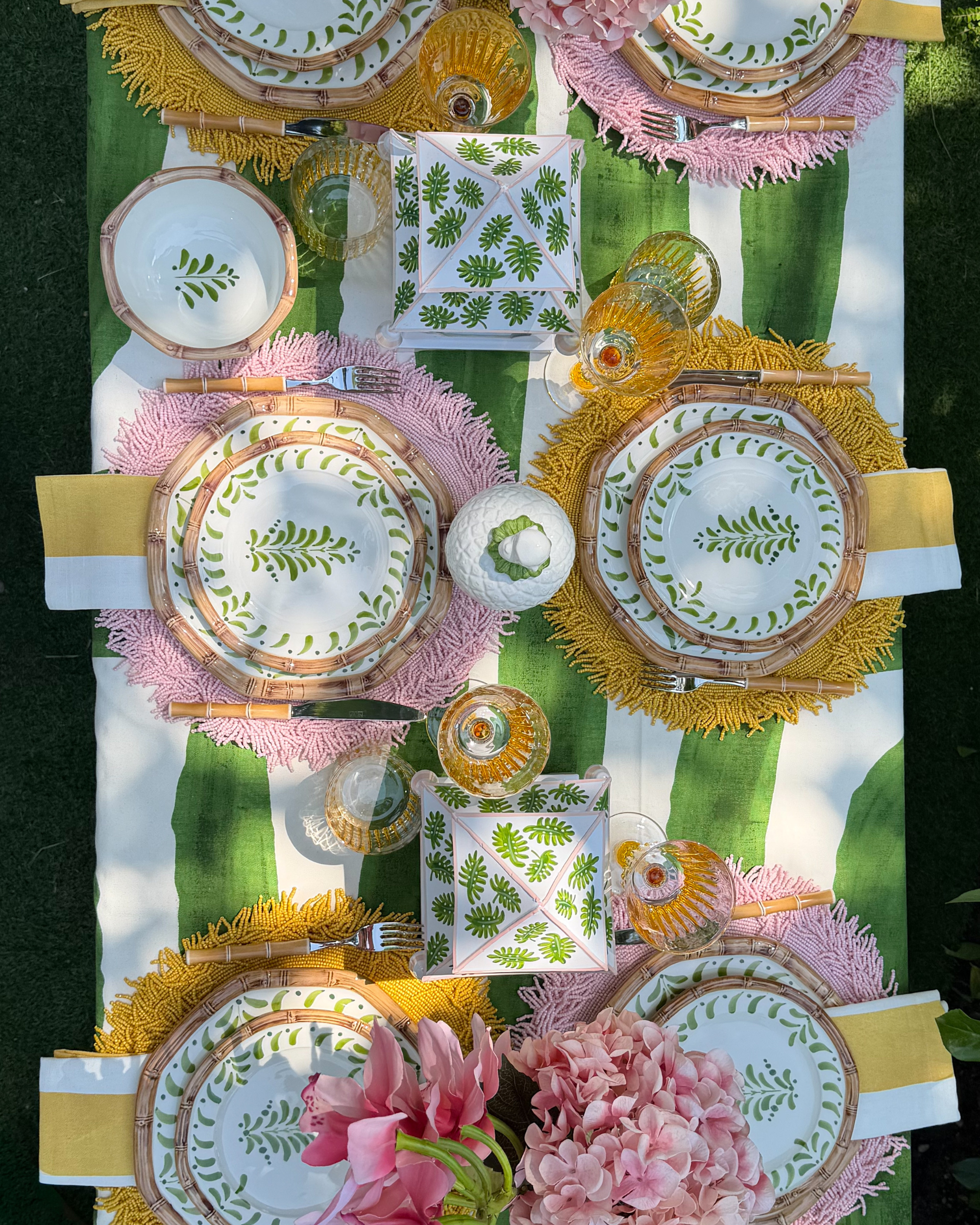 Handbemalte Müslischüssel aus Keramik mit Bambusmotiv - grün glasiert, 4er Set