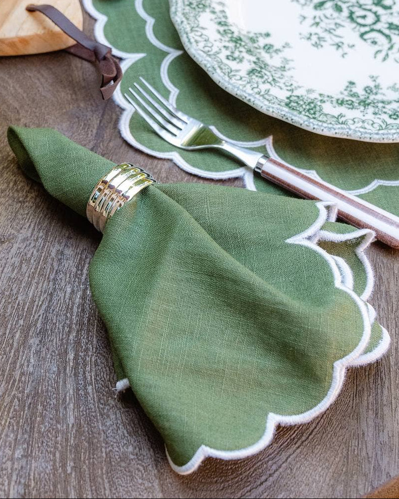 Stoffserviette Grün mit weißem Wellenrand, 2er Set