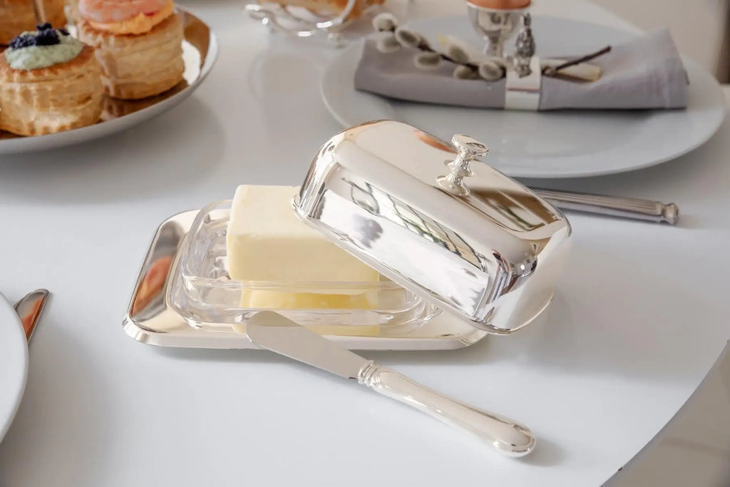 Butter dish with silver sheen – including butter knife