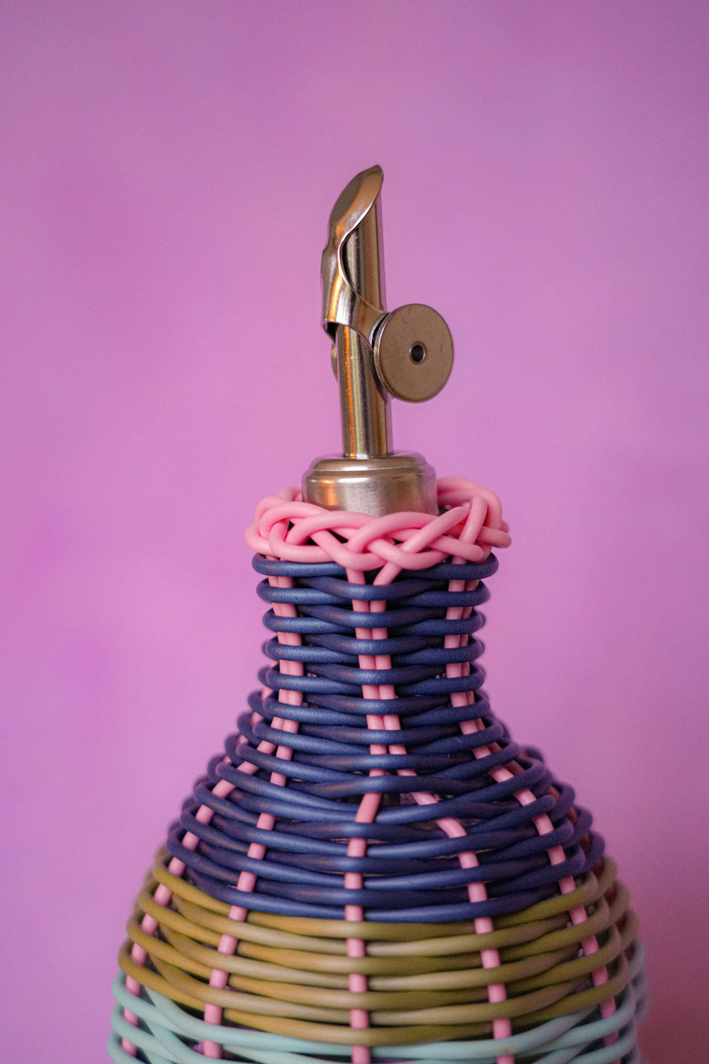 Handgewebter Ölspender Pink-Navy