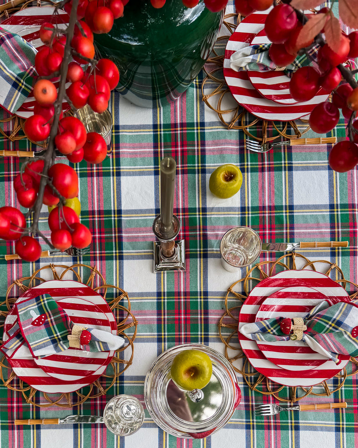 Red striped trattoria-style dinner plates | Set of 4