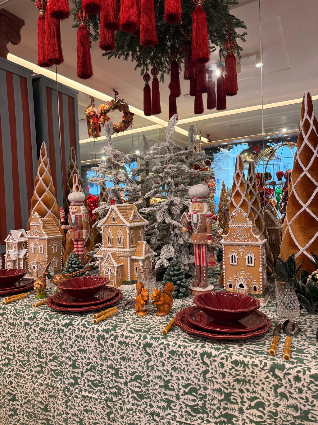 Lebkuchenhaus mit LED, 30 cm