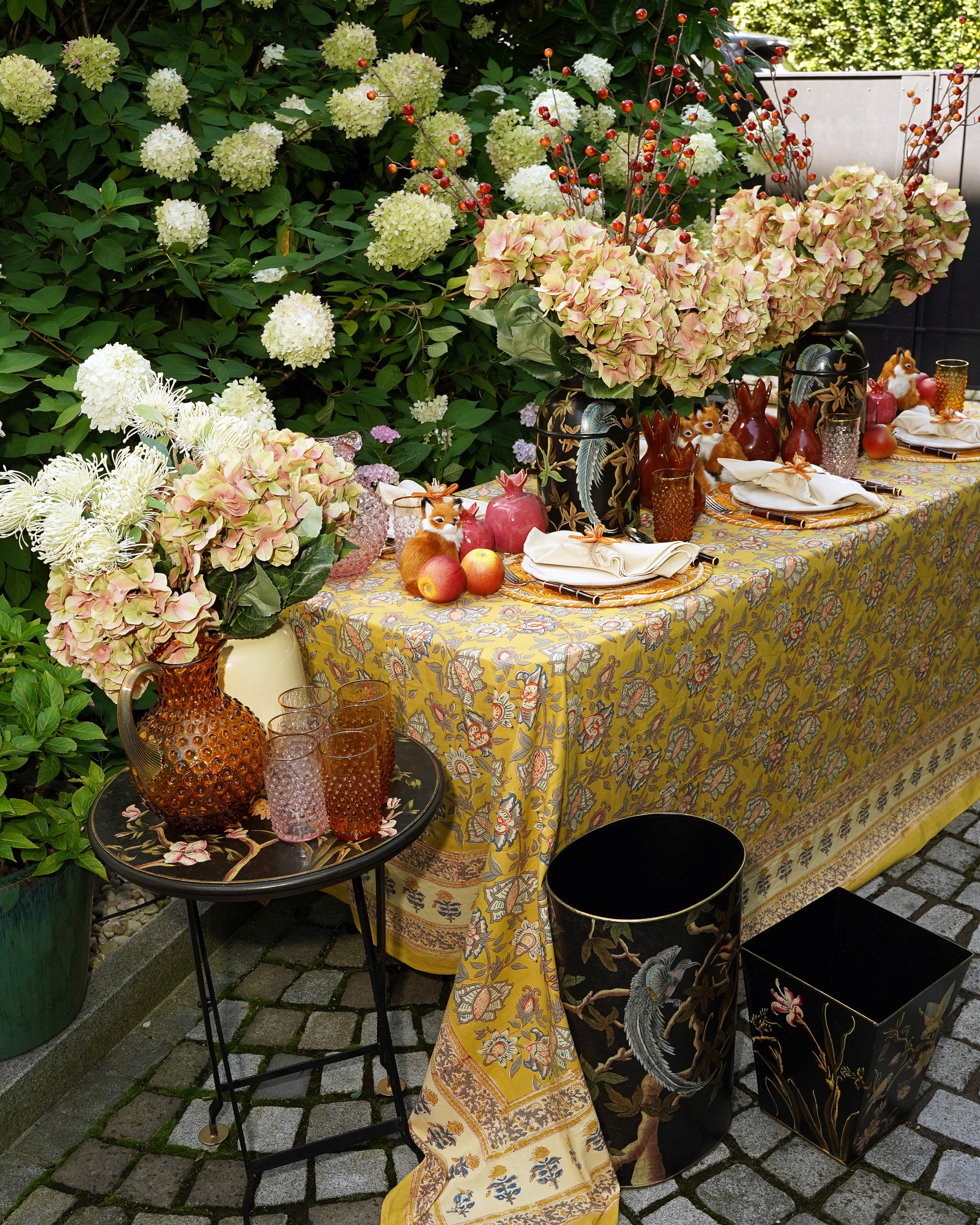 Umbrella Stand – Black Bird