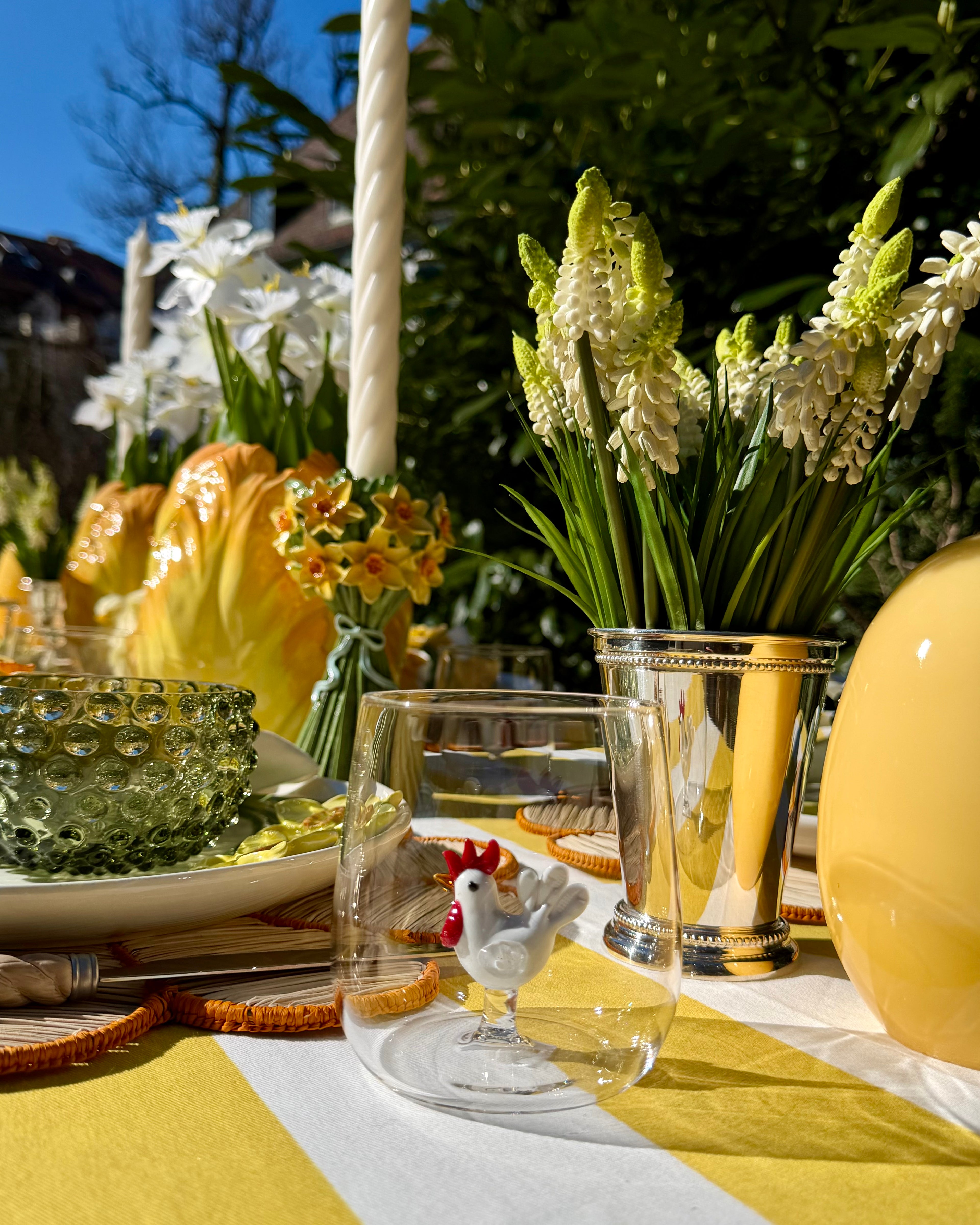 Ceramic candle holder with daffodil bouquet, yellow-green