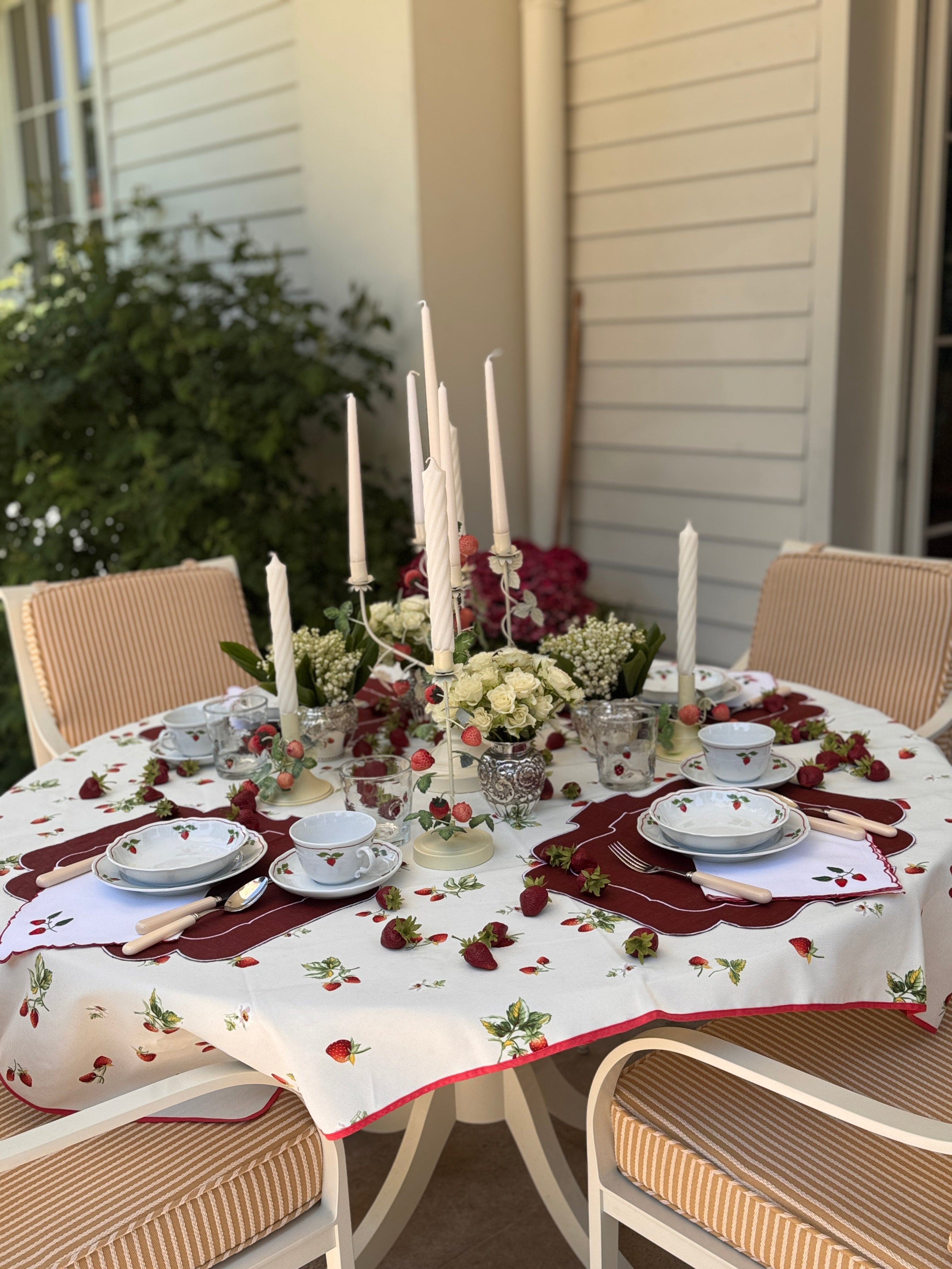 Strawberry Candleholder Pair – Klein