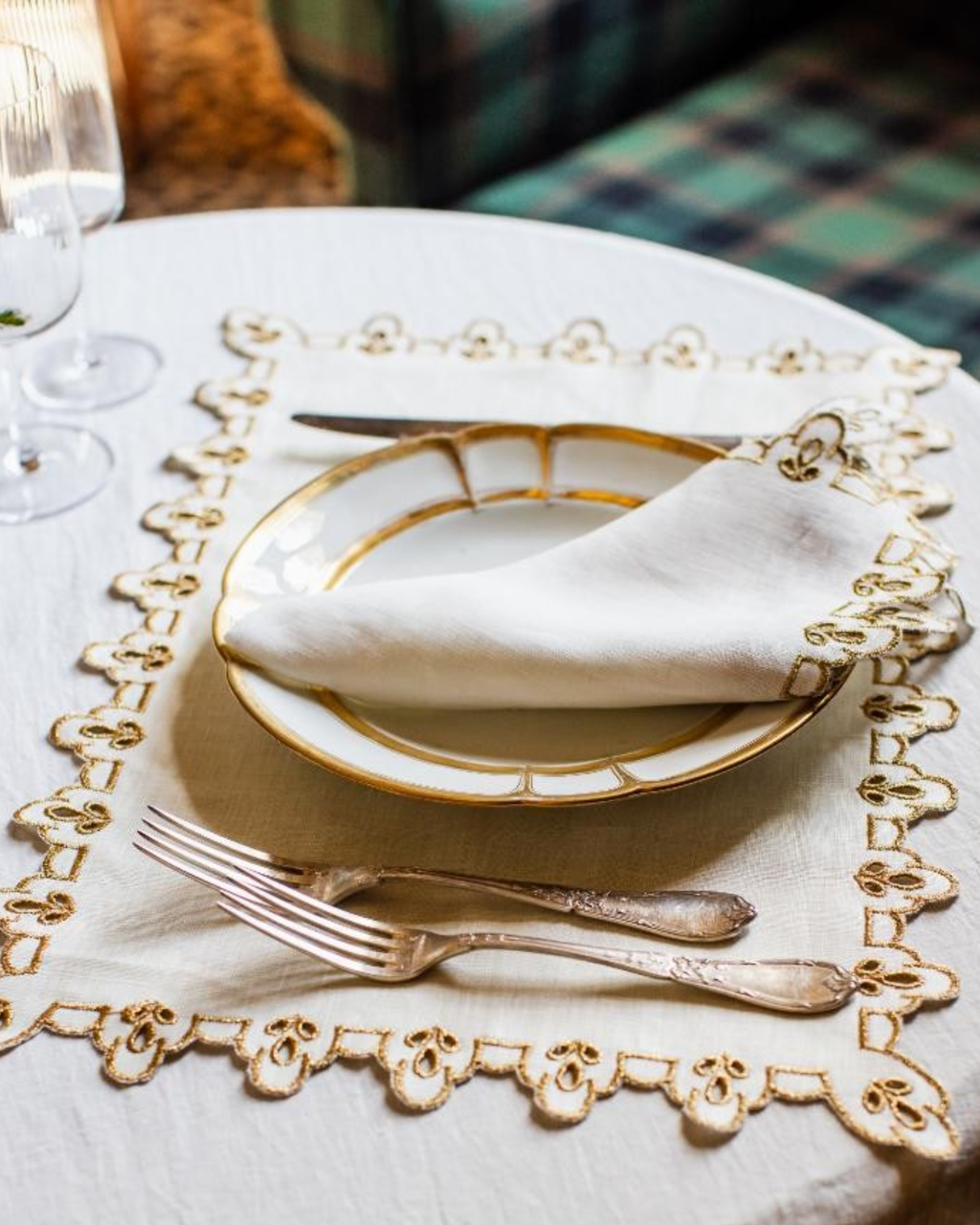 Tischset Weiß mit Kordelstickerei Gold, 2er Set