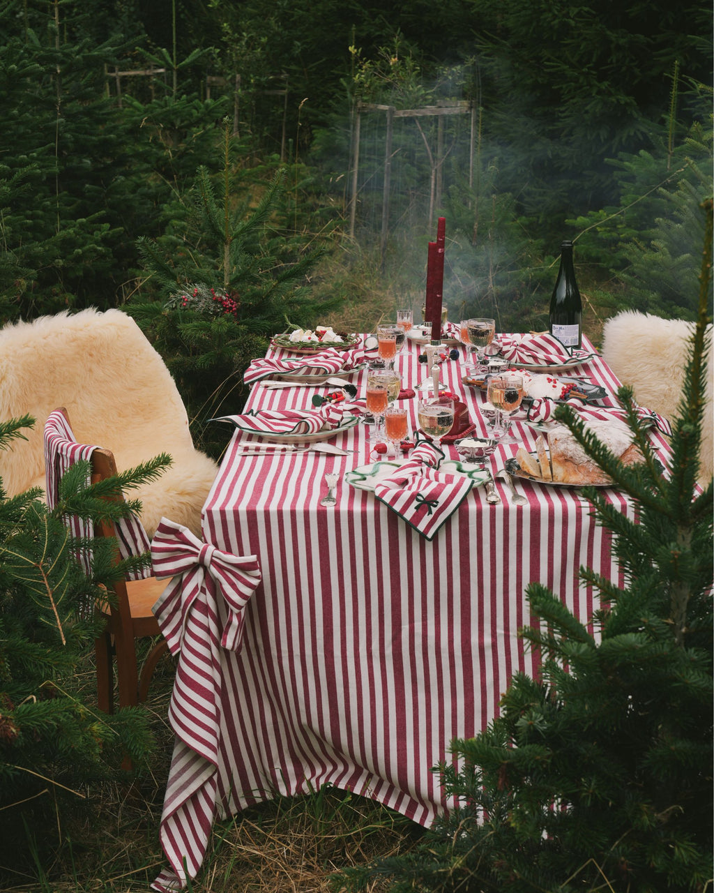 Tischdecke Noeline Burgunder (170x360)