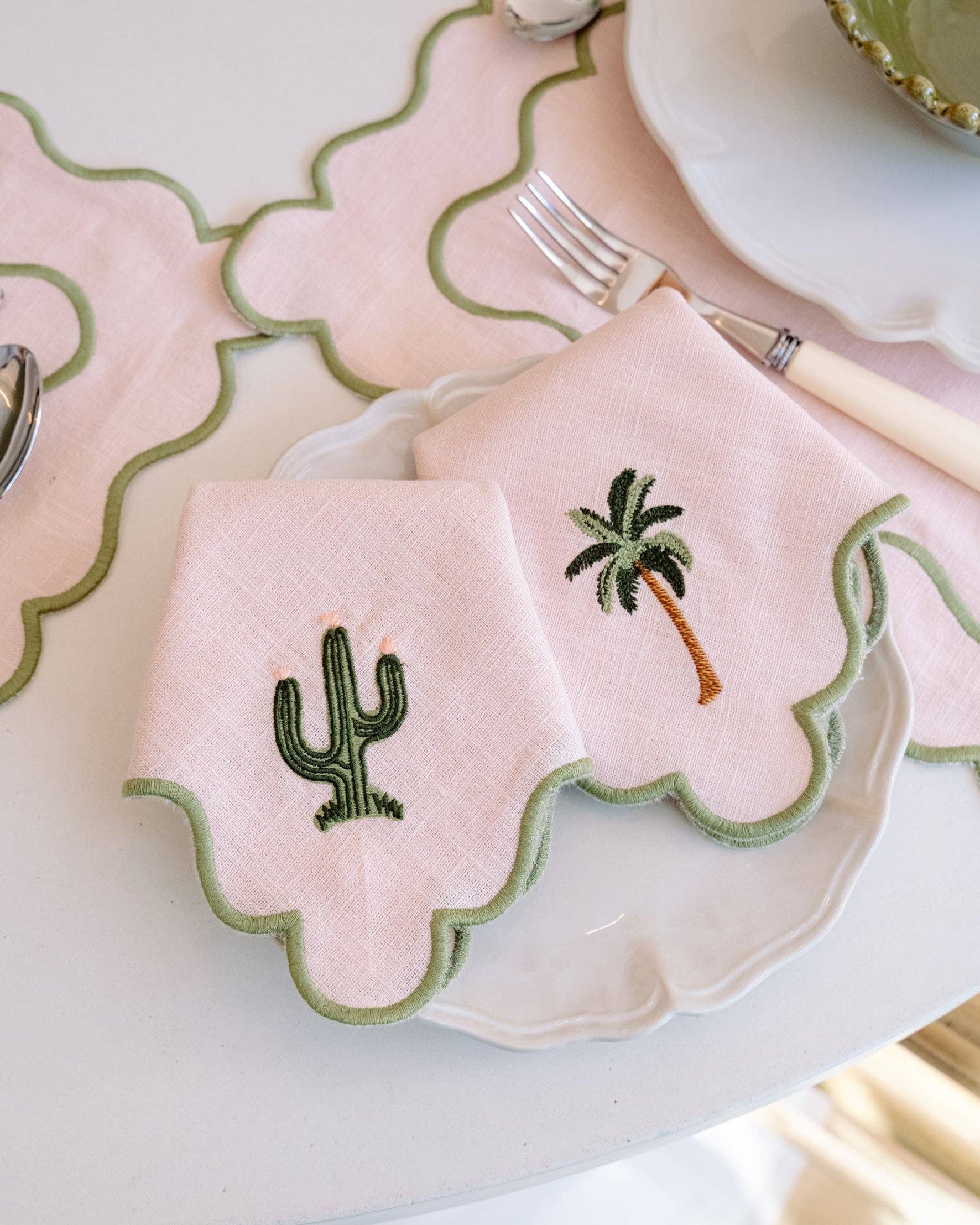 Stoffserviette mit Kaktusstickerei Rosa-Grün, 2er Set