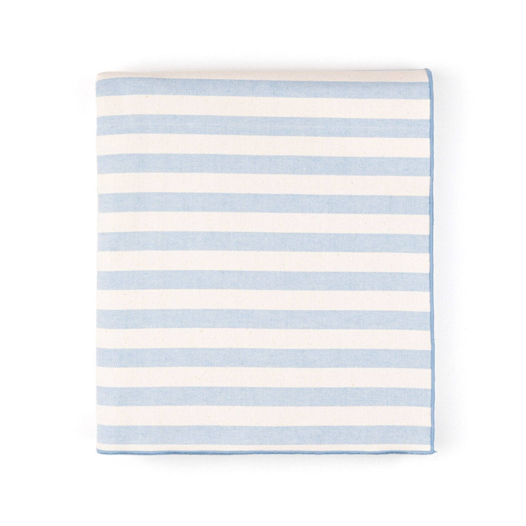 Tischdecke gestreift in Hellblau-Weiß – (170 × 320 cm)
